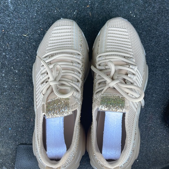 Steve Madden Sneakers - Picture 4 of 4